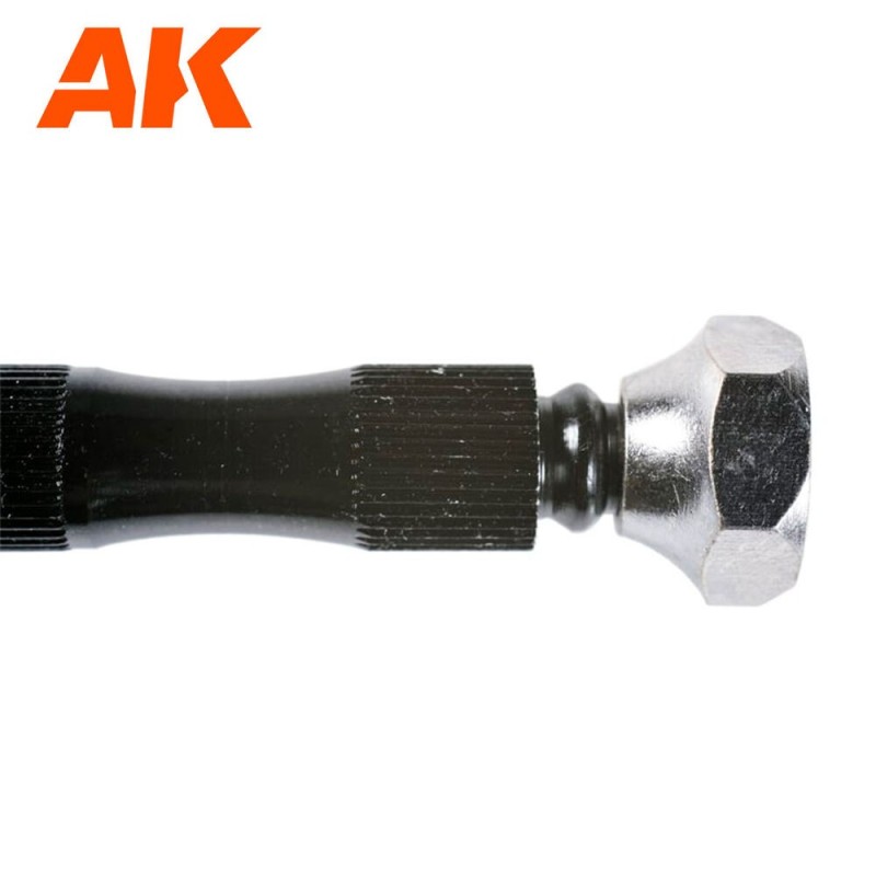  AK - Outil : Hand Drill